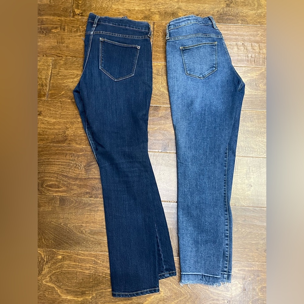 2 pairs of jeans sold together